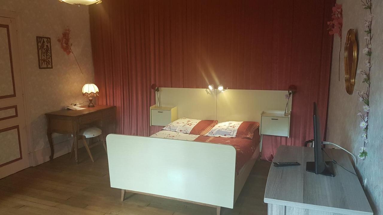 Bed and Breakfast Le Point Du Jour Revin  Exterior foto